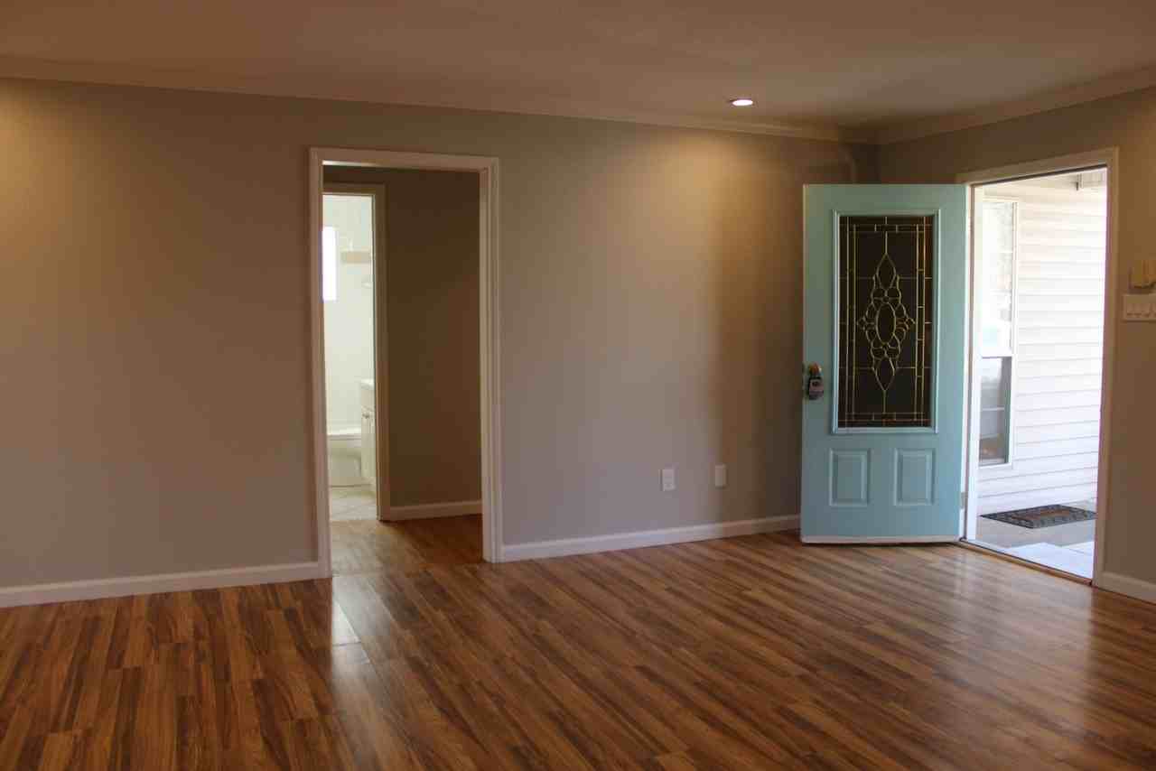 10622 Hermosa Drive - Photo 2 of 23