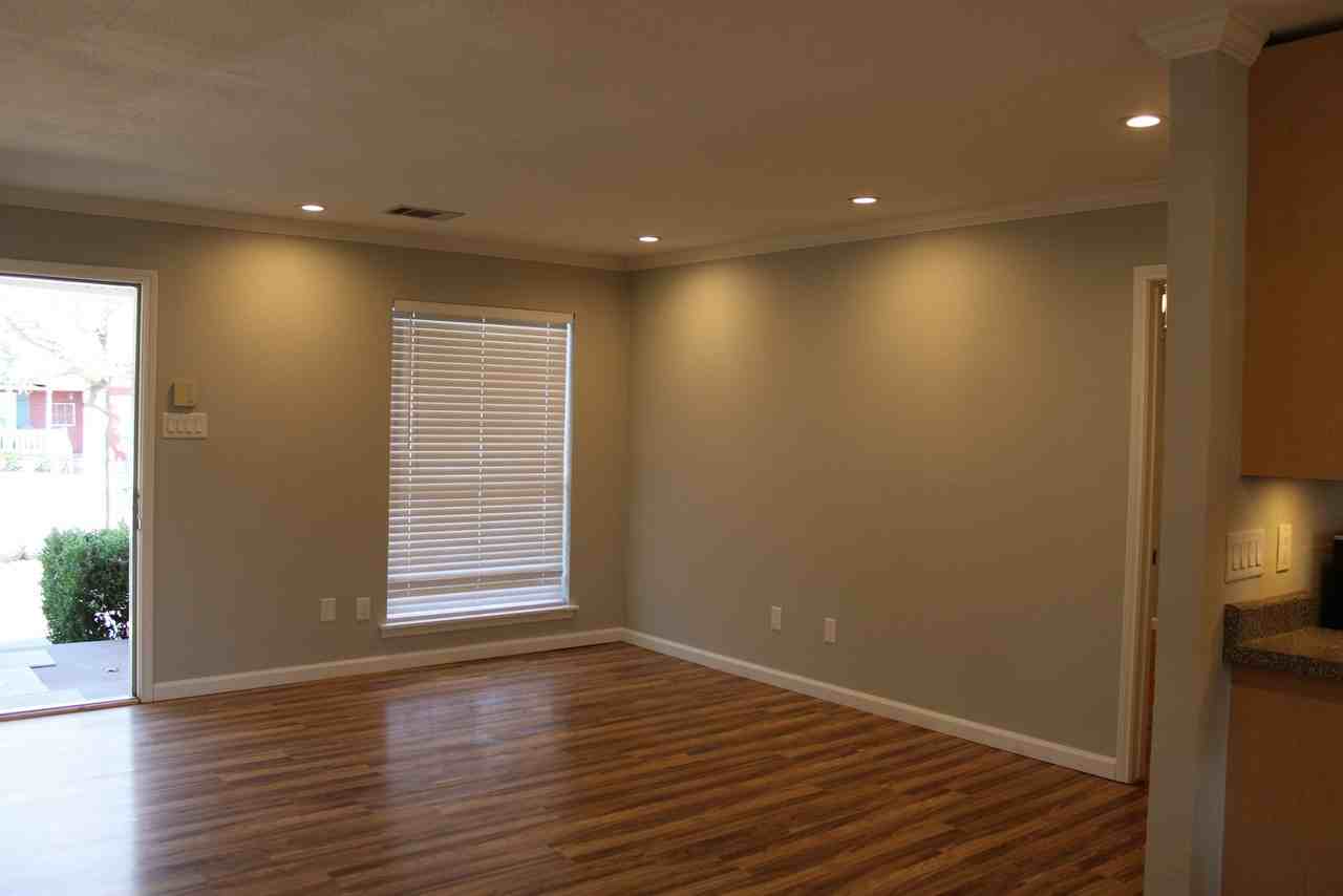 10622 Hermosa Drive - Photo 3 of 23