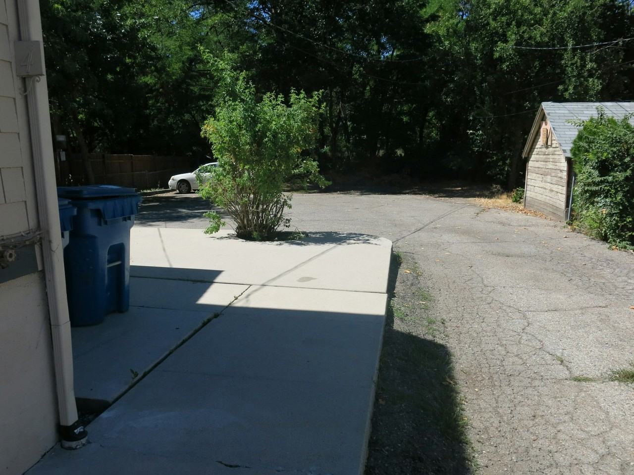 305 Peasley Street, Unit 6 - Photo 4 of 17