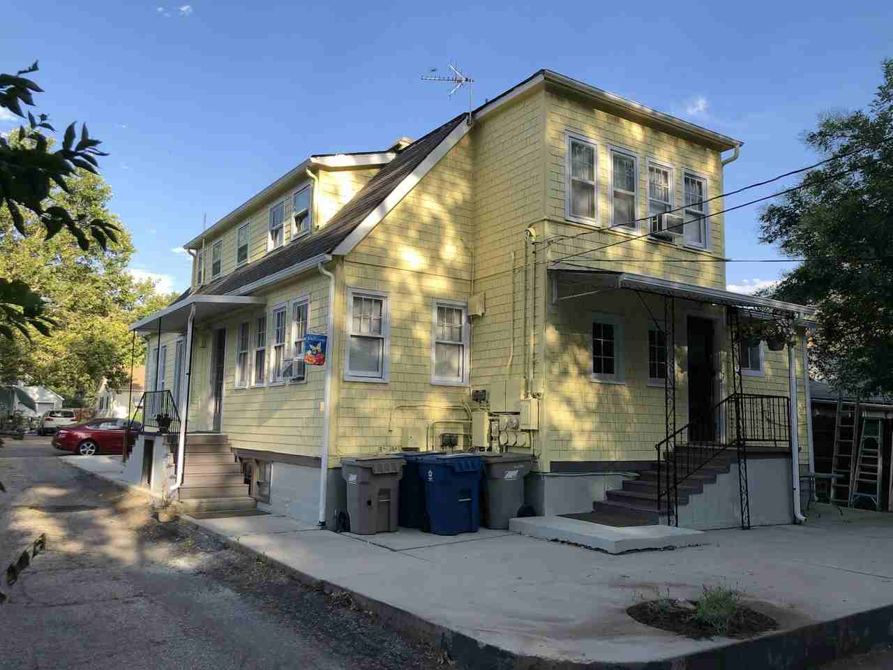 305 Peasley Street, Unit 6 - Photo 6 of 17