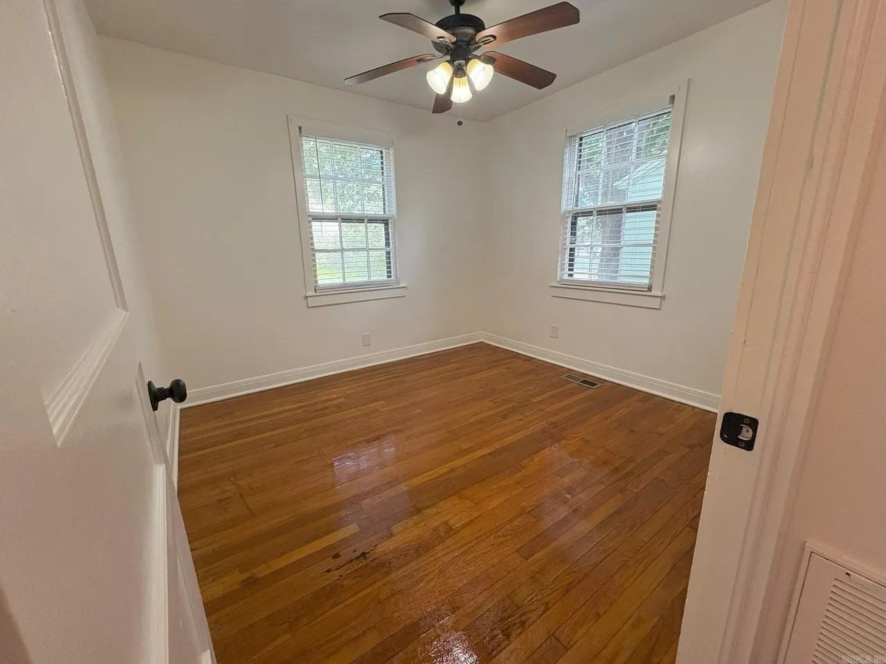 204 N Tyler St - Photo 5 of 11