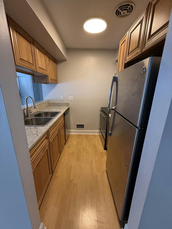 6909 Harvard Ln - Photo 2 of 10