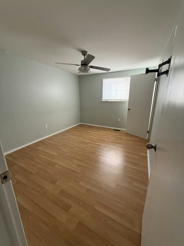 6909 Harvard Ln - Photo 5 of 10