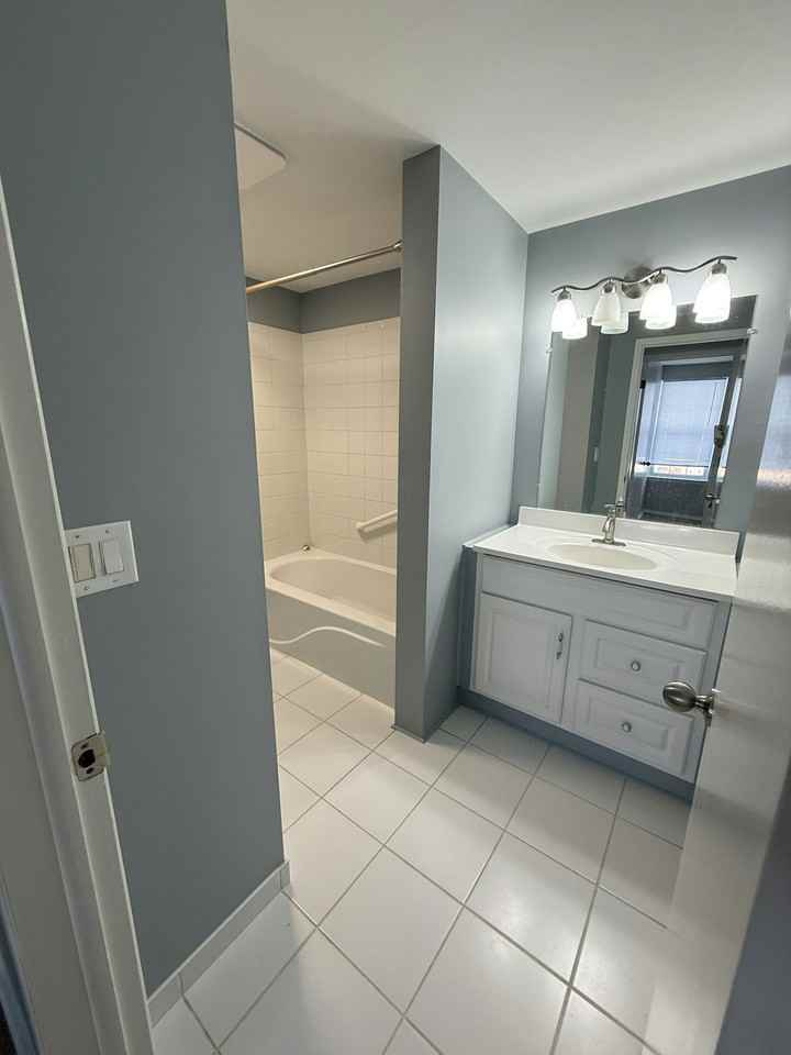 6909 Harvard Ln - Photo 6 of 10