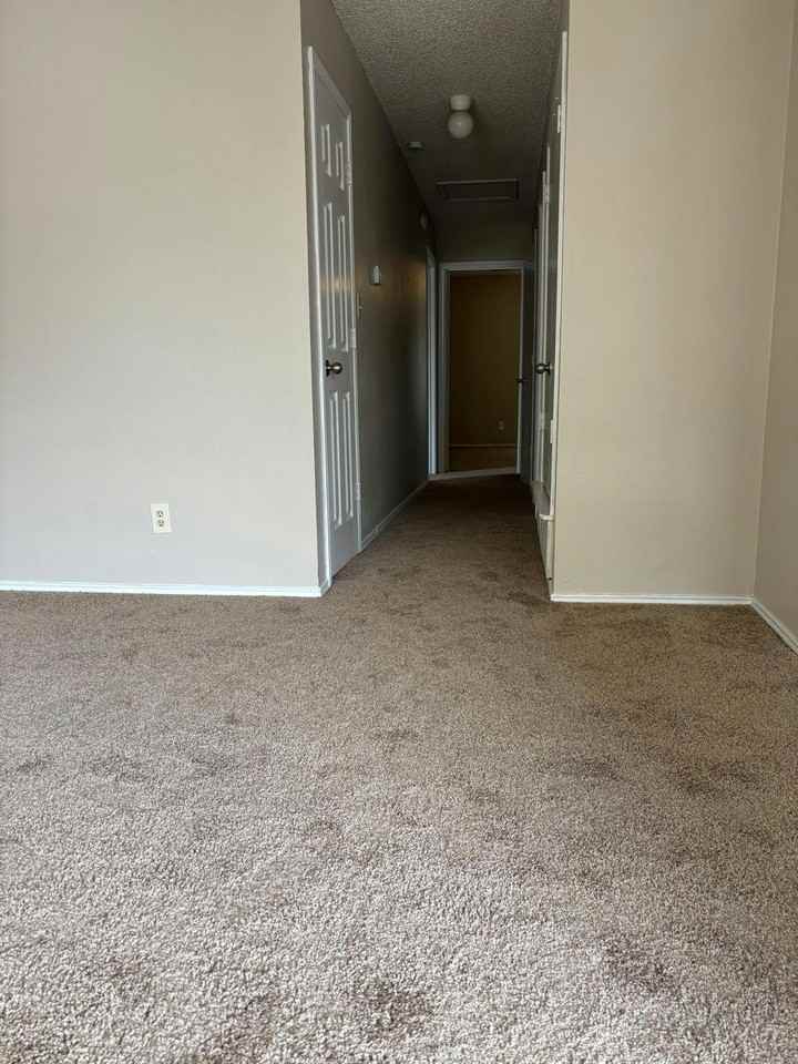 8117 Foxfire Lane, Unit C - Photo 4 of 30