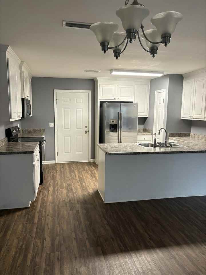 2324 Middleton Road - Photo 3 of 6