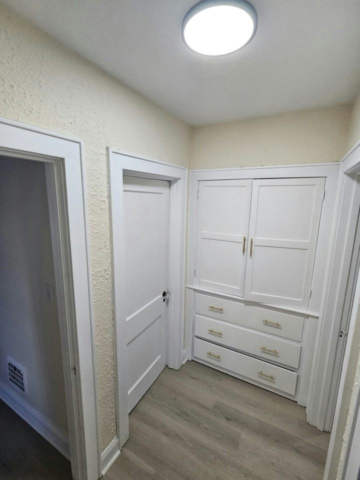 1923 Freeman Street, Unit Upper - Photo 7 of 9