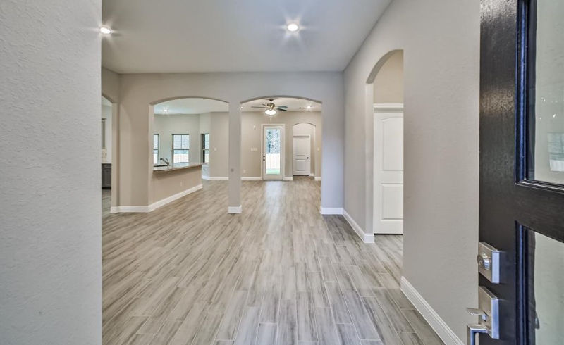 1035 Carson Dr - Photo 2 of 20