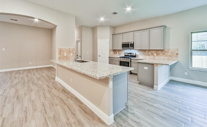 1035 Carson Dr - Photo 3 of 20