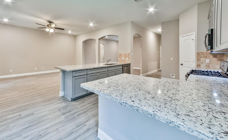 1035 Carson Dr - Photo 4 of 20