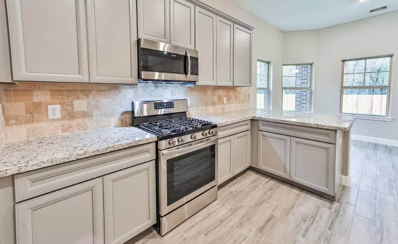 1035 Carson Dr - Photo 5 of 20