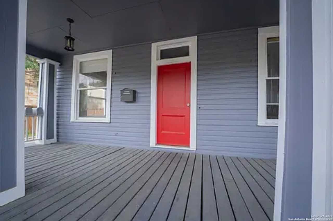 622 W Russell Pl #1 - Photo 2 of 28