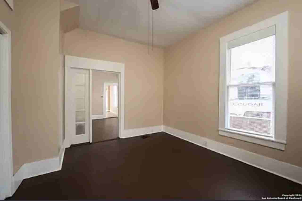 622 W Russell Pl #1 - Photo 4 of 28