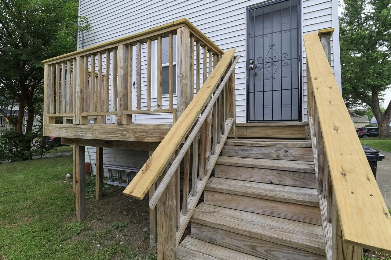 667 Pine St #1 - Photo 5 of 17