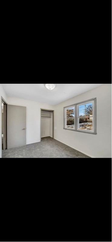 406 E Adams St - Photo 7 of 15