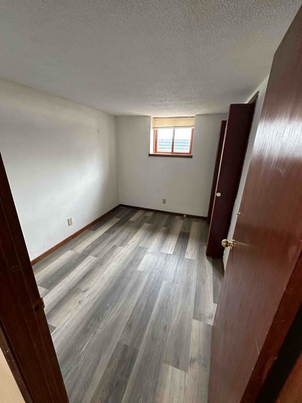 2206 1/2 6th St #2 - Photo 5 of 10