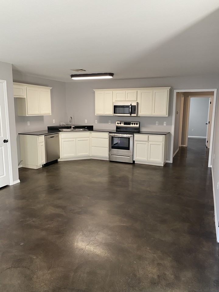 13 W 42nd St #1 - Photo 2 of 11