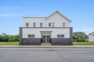 featured image of 267 Main St #4