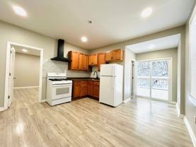 541 Roseland Ave #B - Photo 1 of 1