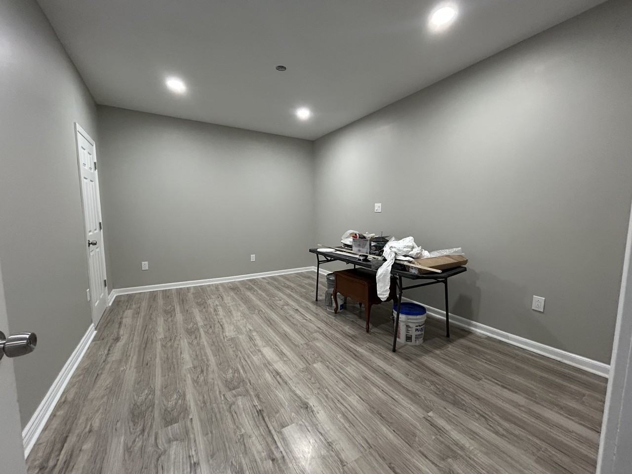 541 Roseland Ave #B - Photo 4 of 8