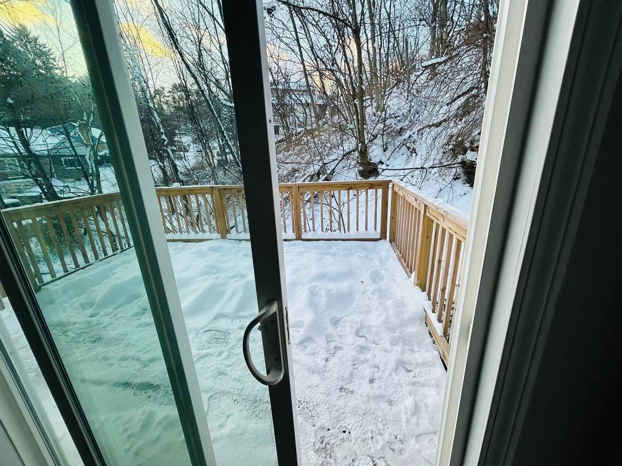 541 Roseland Ave #B - Photo 7 of 8