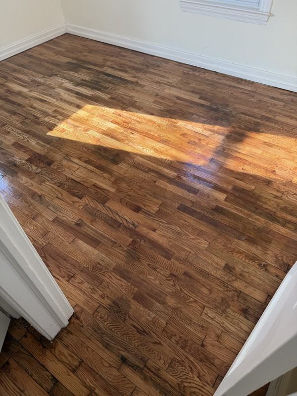 614 Woodbury Ave - Photo 3 of 10