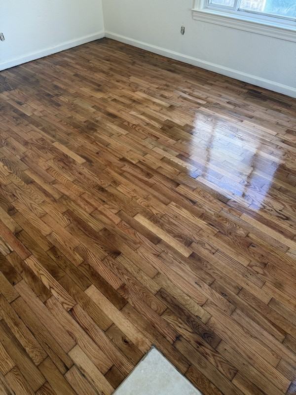 614 Woodbury Ave - Photo 4 of 10