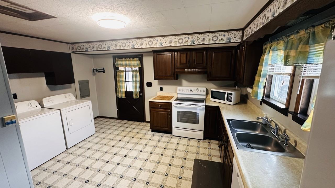 1031 Field Dr #NA - Photo 7 of 31