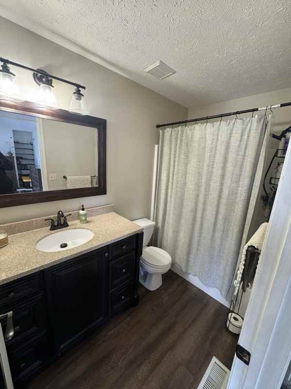 816 Tollis Pkwy - Photo 2 of 12