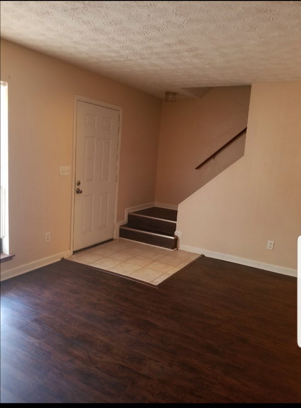 2368 Wingfoot Pl - Photo 3 of 7