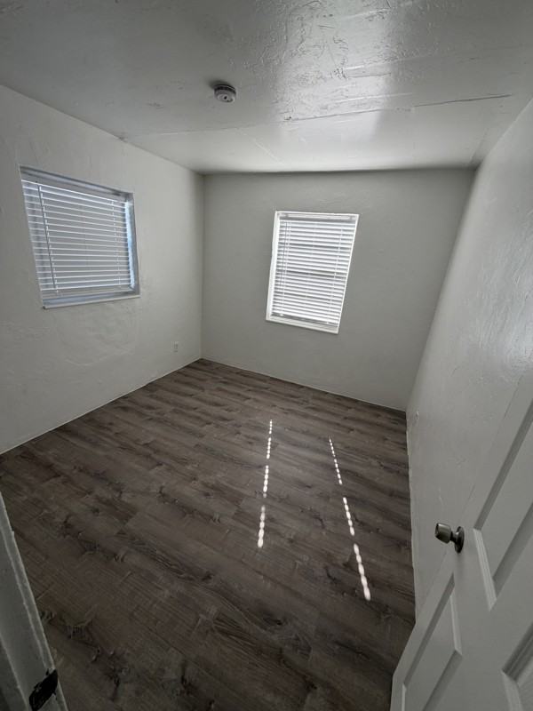 725 Nwstreet - Photo 2 of 8