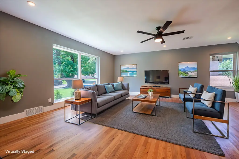 11027 Genetta Dr - Photo 2 of 20