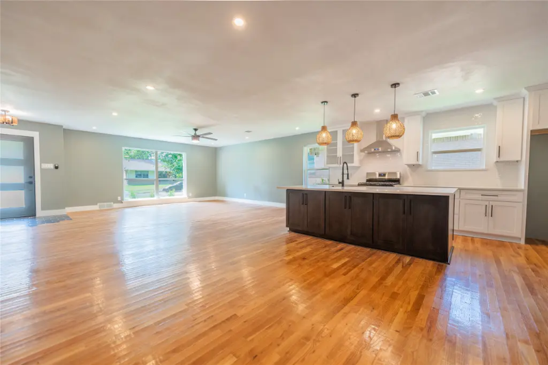 11027 Genetta Dr - Photo 7 of 20