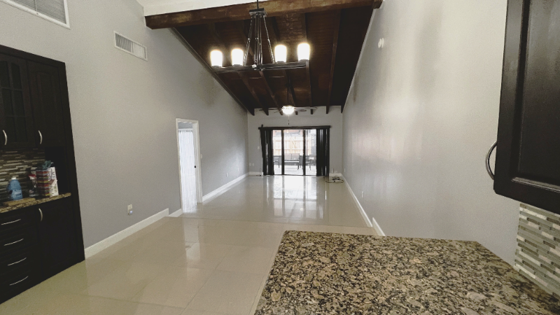 2310 Elm Ct - Photo 5 of 20