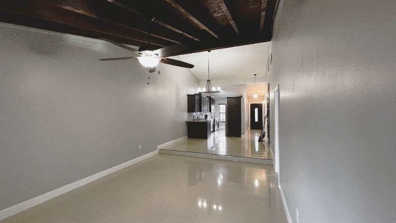 2310 Elm Ct - Photo 6 of 20