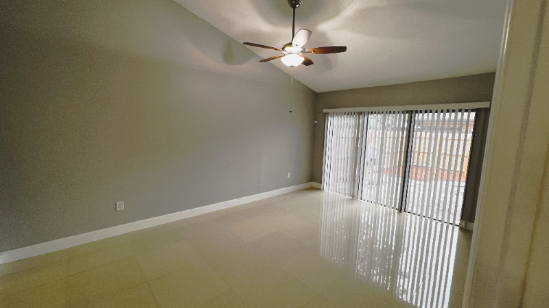 2310 Elm Ct - Photo 7 of 20