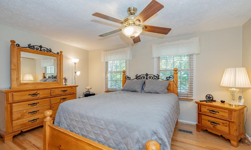 8505 Golden Ridge Ct - Photo 5 of 8