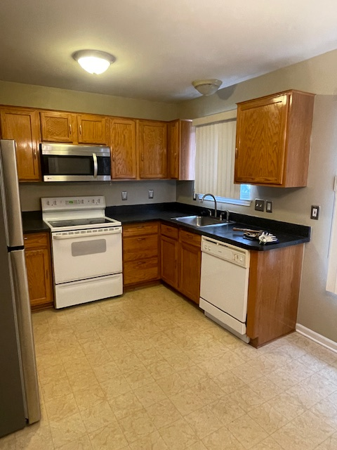 19565 Spagnuolo Ln - Photo 5 of 8