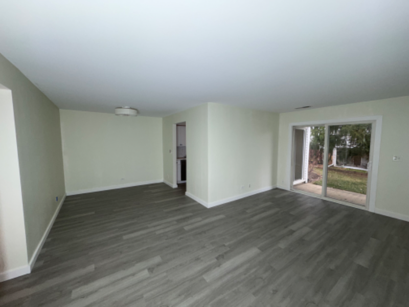 323 Sheffield Ct #5 - Photo 3 of 16