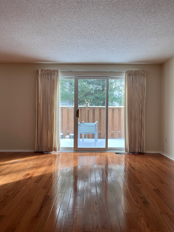 33 Rockhurst Dr - Photo 2 of 11