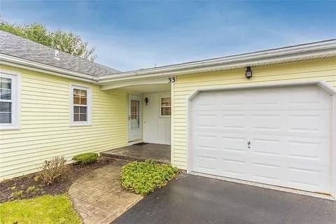 33 Rockhurst Dr - Photo 4 of 11