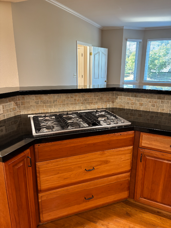 242 N San Pedro Rd - Photo 6 of 20