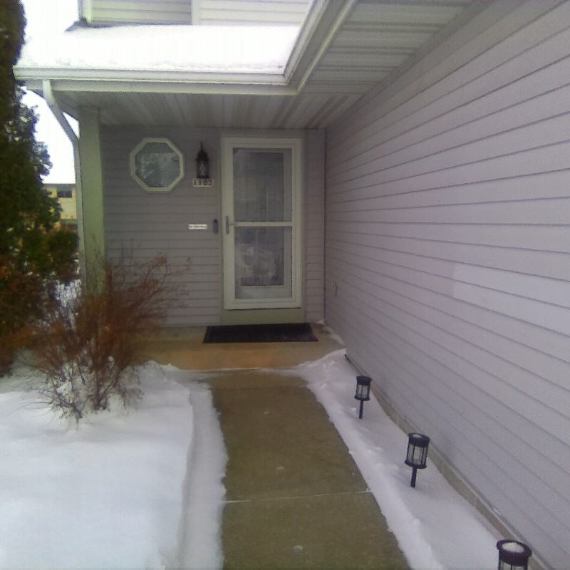 1103 Autumn Dr - Photo 3 of 17