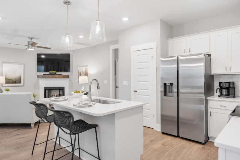 229 Hudson Dr - Photo 5 of 15