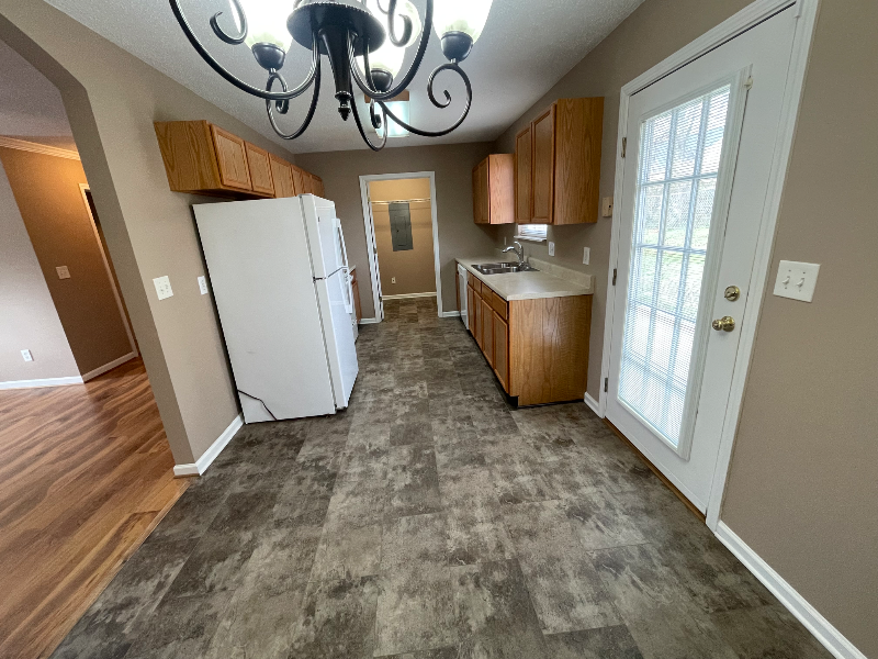 258 Dumplin Ln - Photo 6 of 19