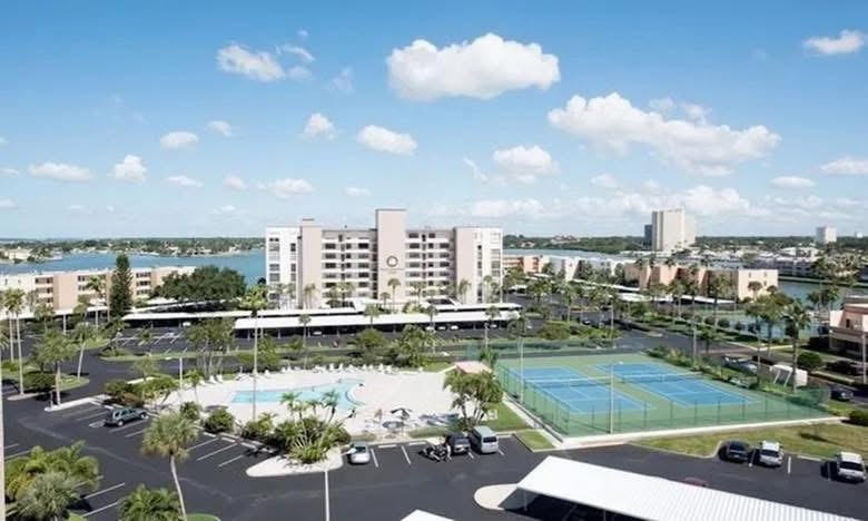 7420 Bay Island Dr S #180 - Photo 4 of 7