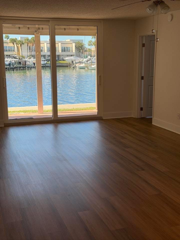 7420 Bay Island Dr S #180 - Photo 7 of 7