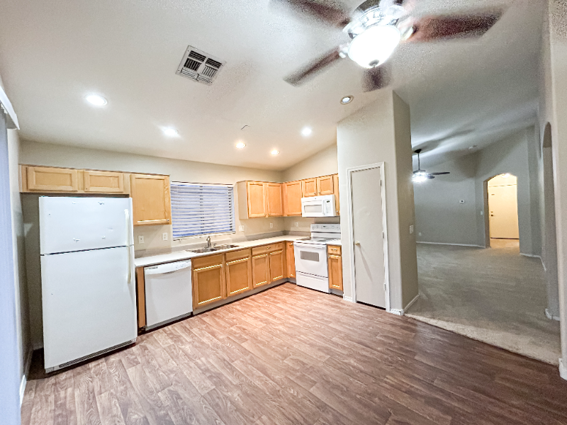 11049 E Abilene Ave - Photo 6 of 18