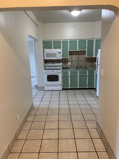 57 W Vine St #99 - Photo 2 of 8