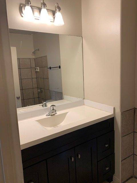 57 W Vine St #99 - Photo 5 of 8